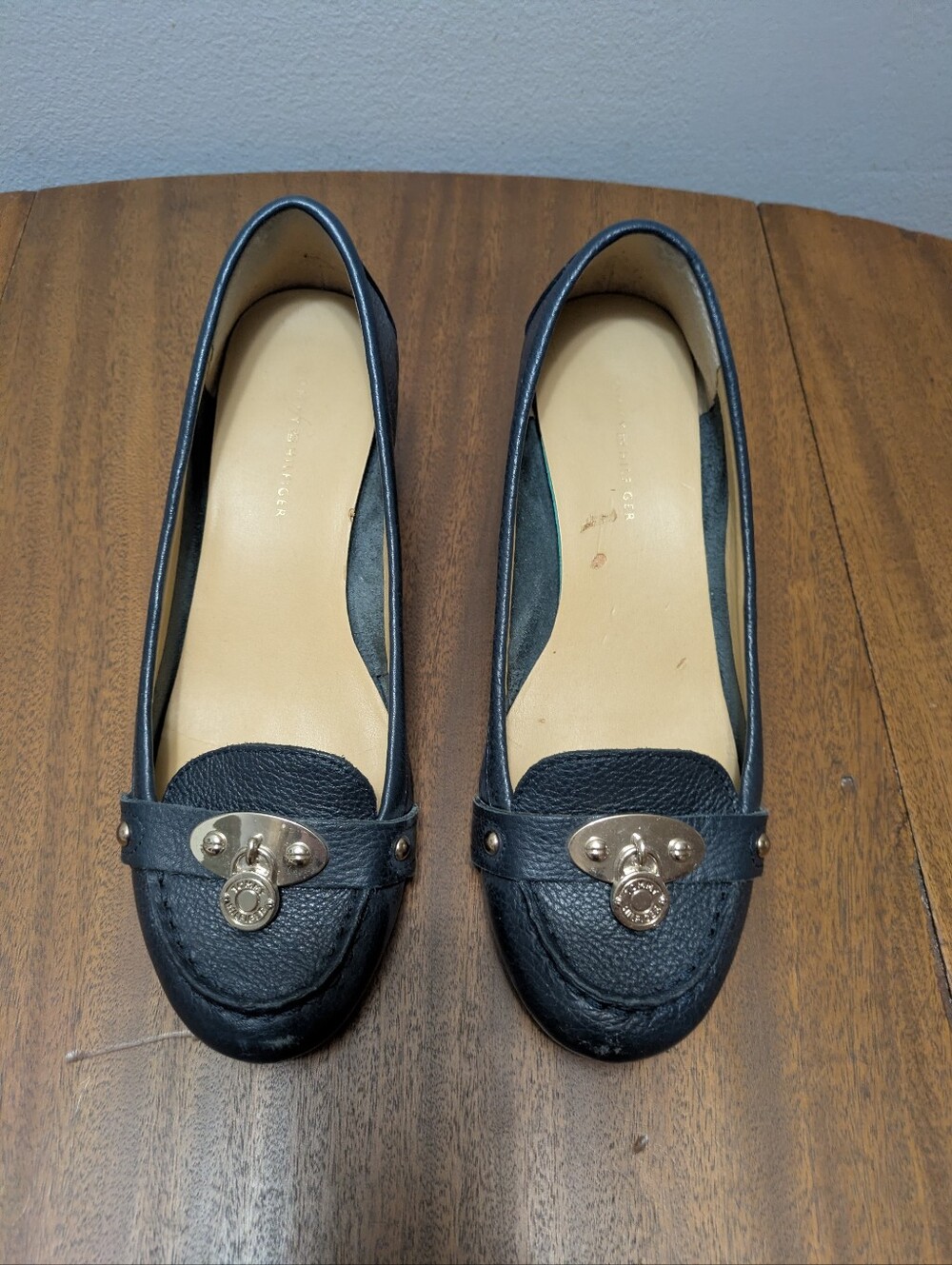 Vintage Tommy Hilfiger Loafers With Wedge.  Leather.  Good Condition. Size 7.